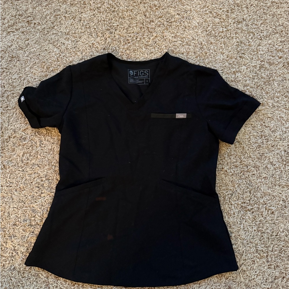 FIGS Women's Black Zinga Top